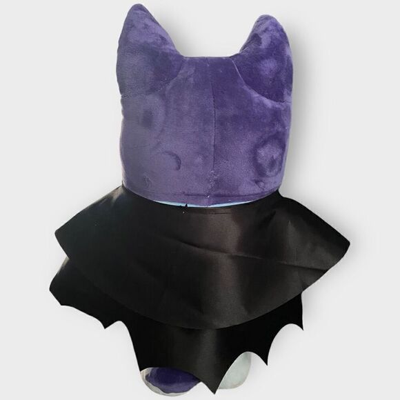 Bluey Gemmy 18.5” Greeter Halloween Vampire With Pumpkin Brand New With Tags - Picture 6 of 8